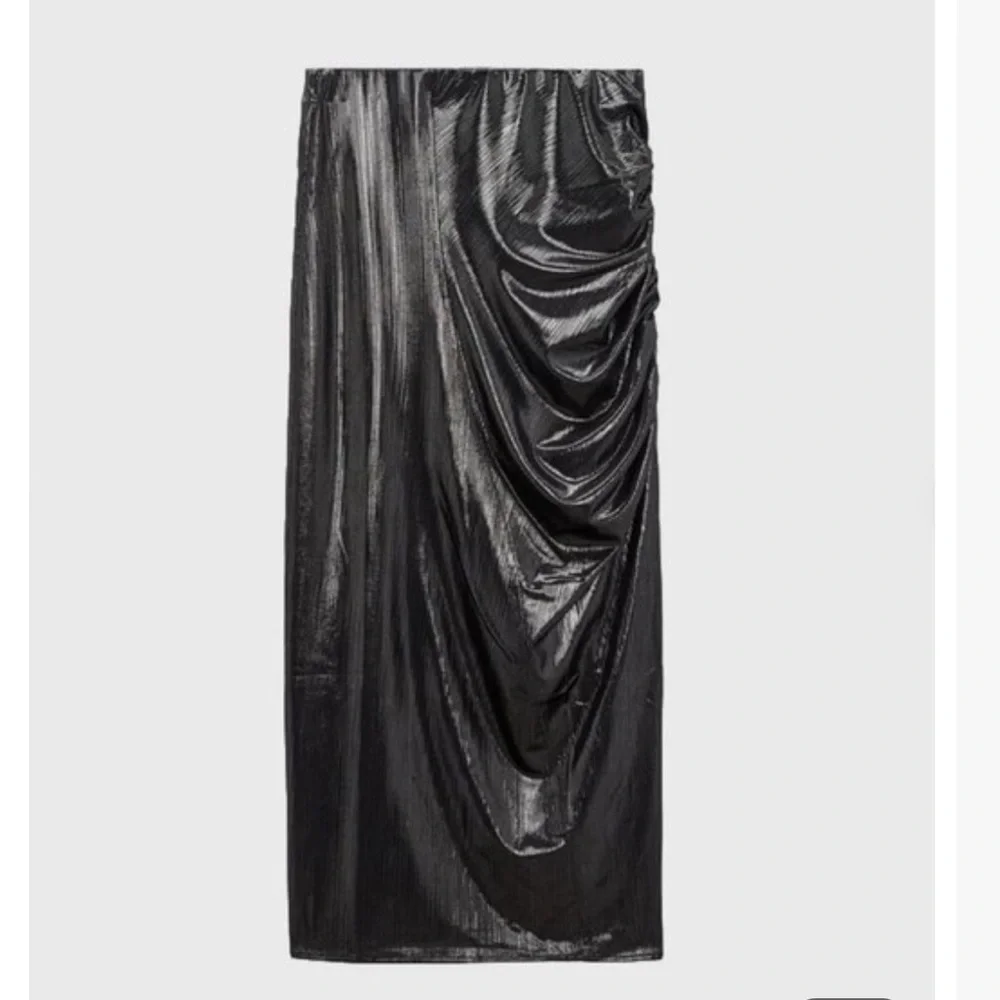 Zara elegant black